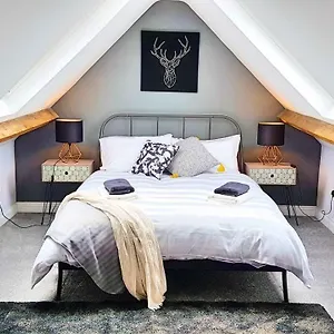https://the-louis-armstrong-luxury-3-bedroom-apartment.cardiffhotelswales.com